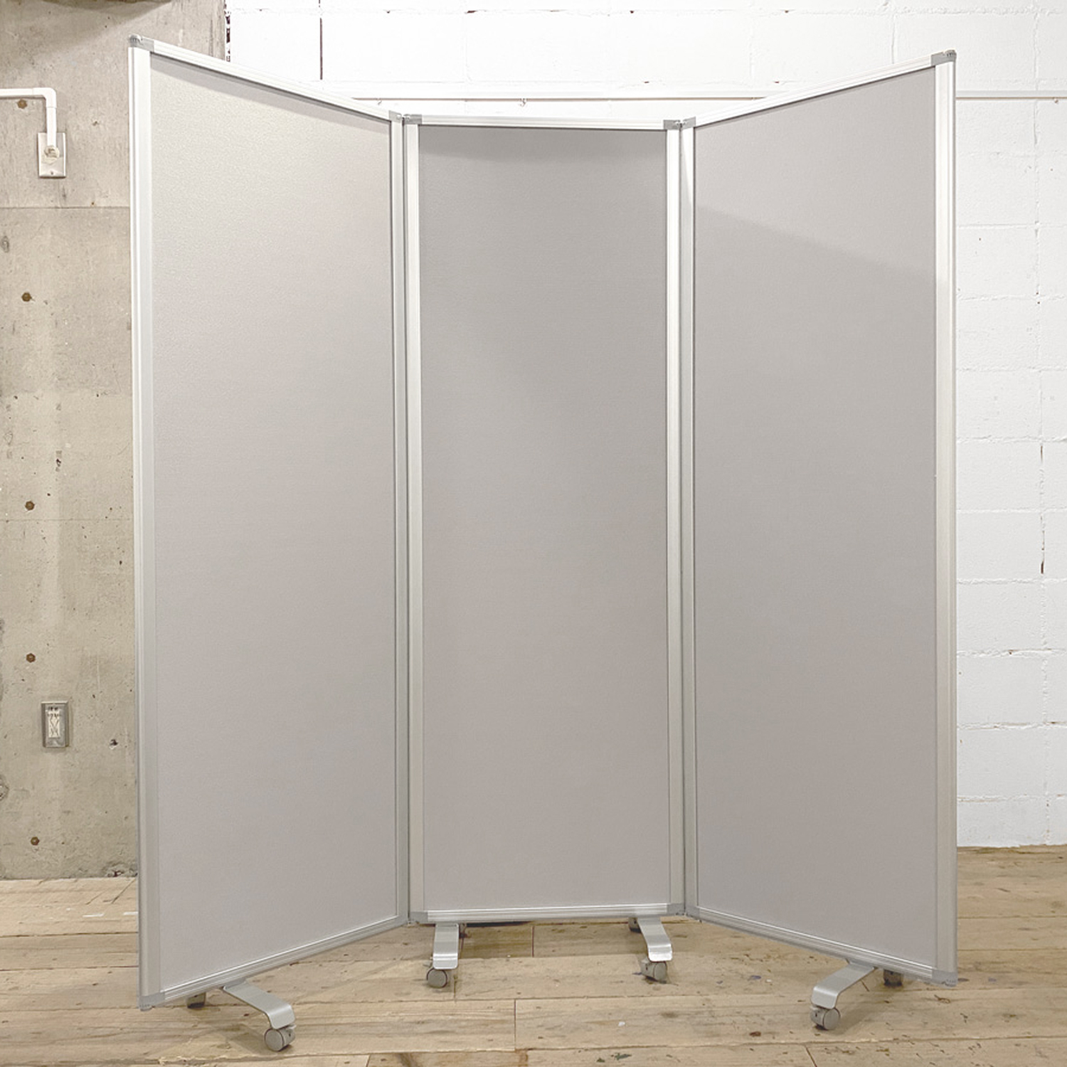 パーテーション（パネル製 ３連）