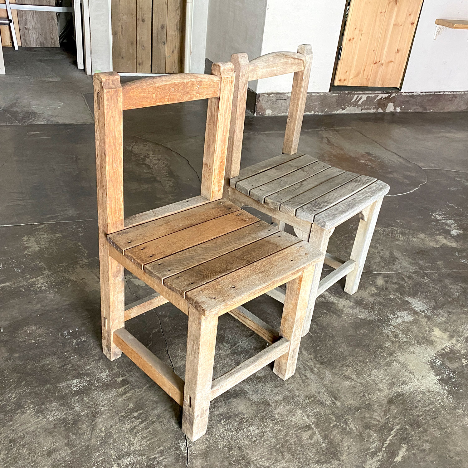 アンティークチェア