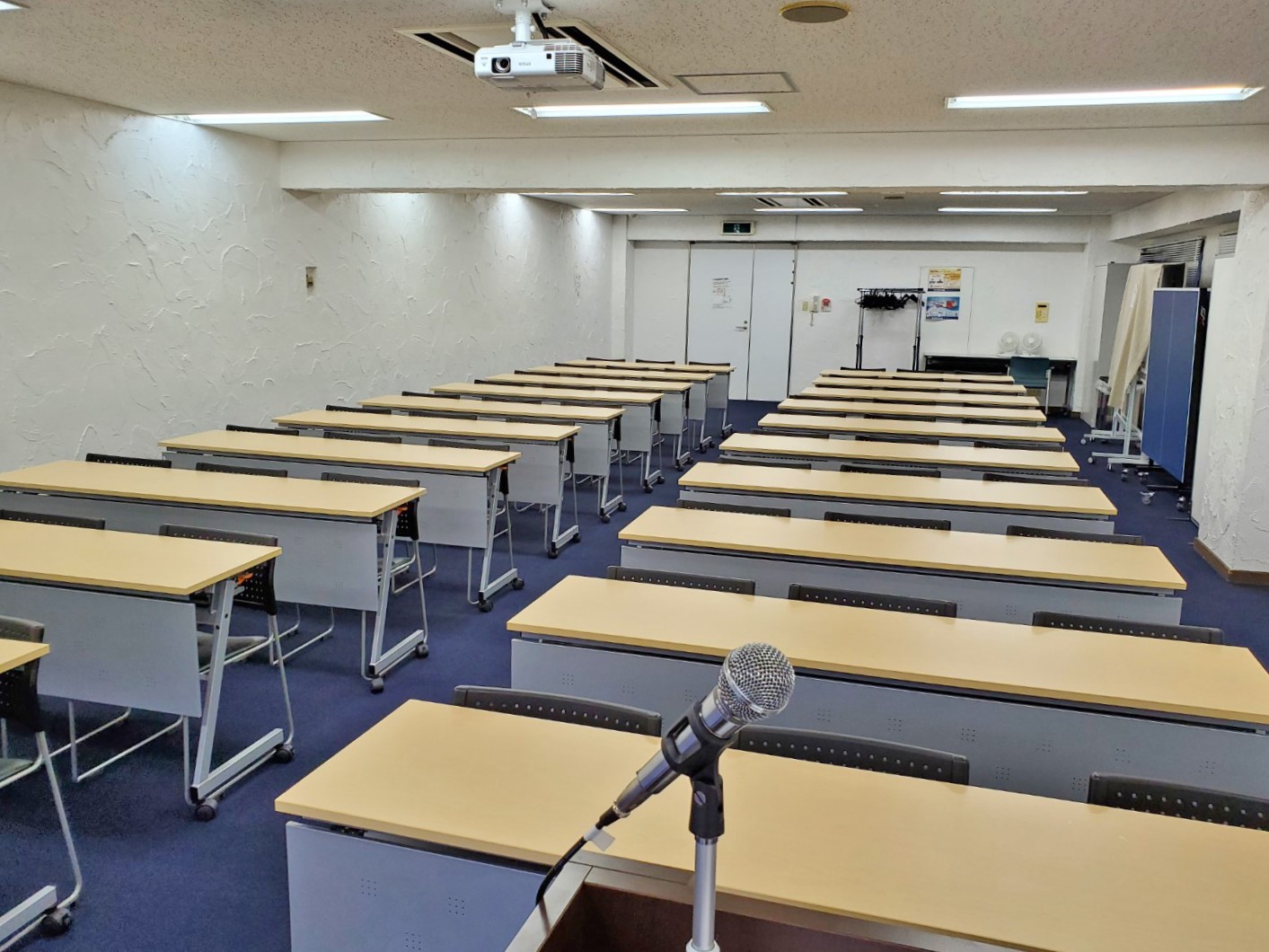 【四ツ橋駅1分】セミナーやワークショップに適した南船場・堀江エリアで繁華街にあるアクセスの良い会議室スペースの画像6