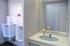 【四ツ橋駅1分】セミナーやワークショップに適した南船場・堀江エリアで繁華街にあるアクセスの良い会議室スペース