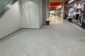 【KAMEIDO CLOCK】1F南側エスカレーター横 物販、食物販のポップアップストアや販促プロモーションに最適な催事イベントスペース