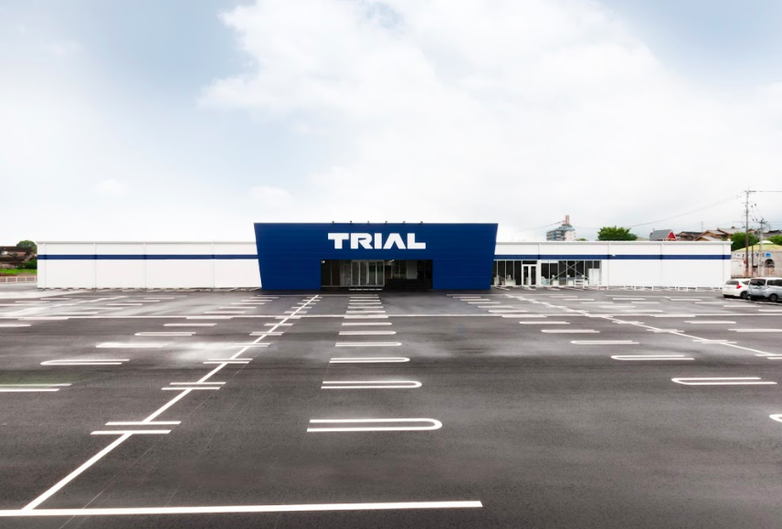 【スーパーセンタートライアル山鹿店】キッチンカー（調理営業）出店限定/屋外スペース