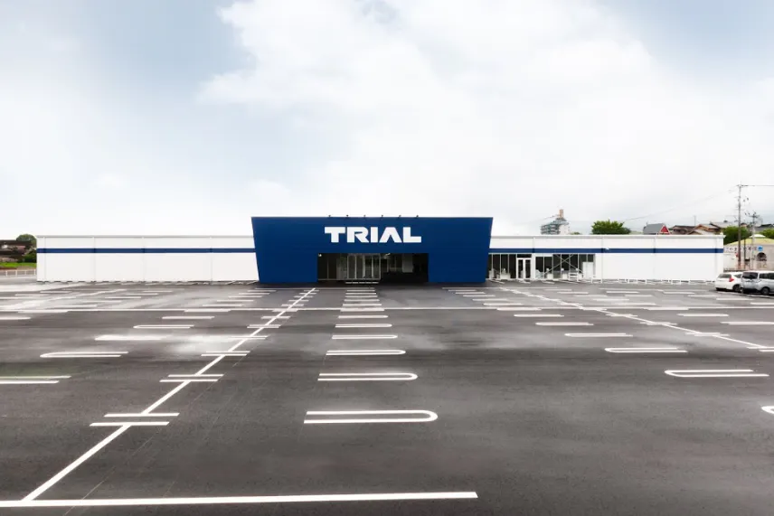 【スーパーセンタートライアル山鹿店】キッチンカー(調理営業)出店限定/屋外スペース