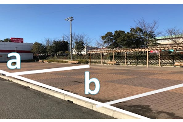 【イオンタウン菰野】大規模車両展示や企業プロフィールに最適なけやき広場イベントスペース(1区画利用)