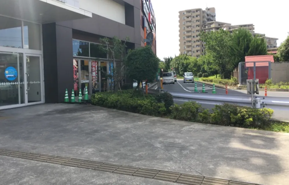 【ララガーデン川口】1階 どんぐり広場前