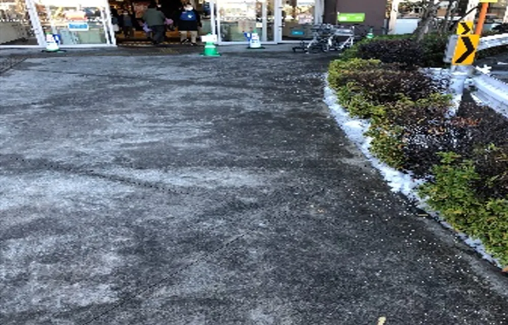 【ララガーデン川口】1階 どんぐり広場前
