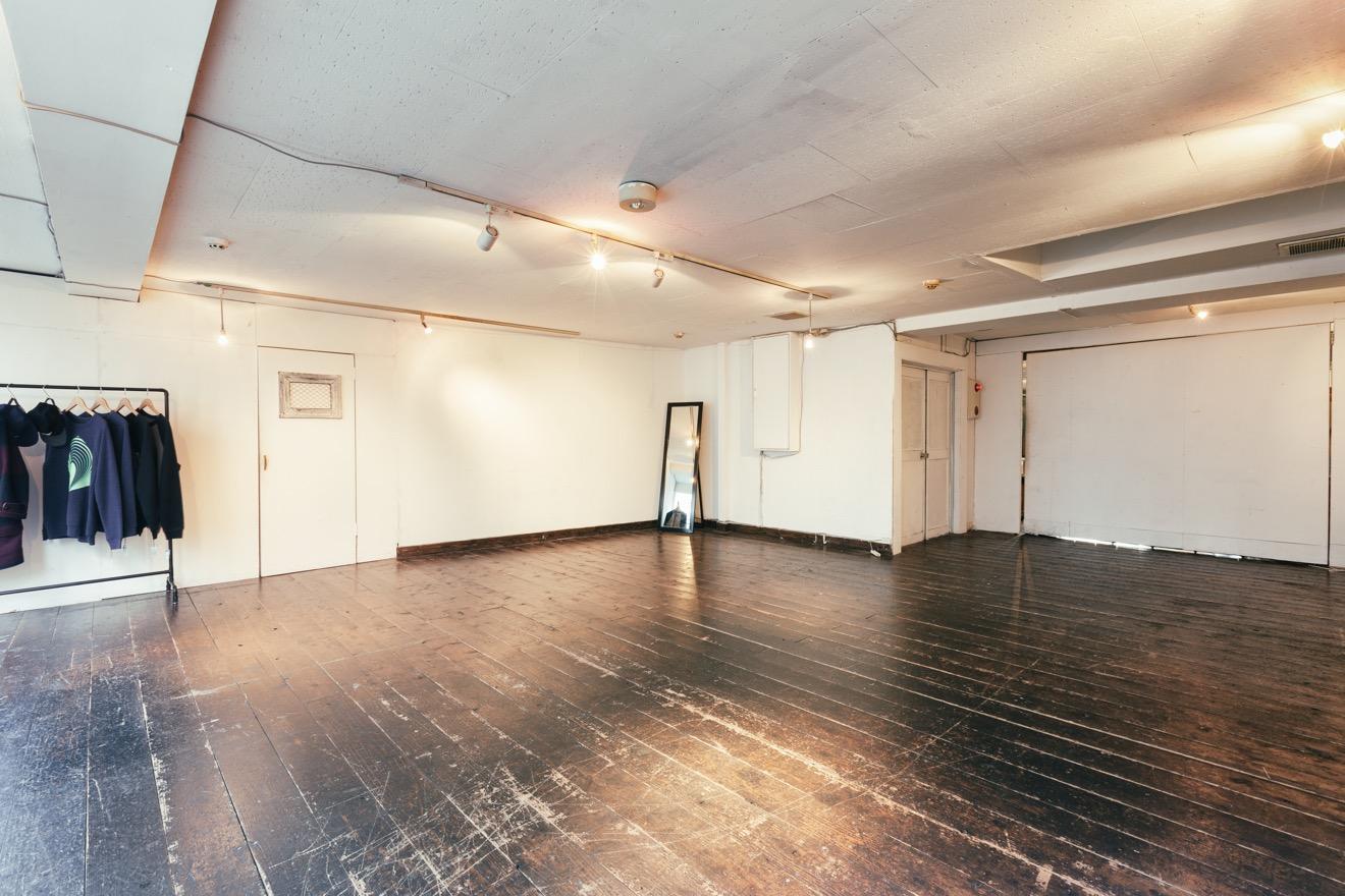 FREEDRINKも楽しめる 黒木目広がるリラックス空間の画像10