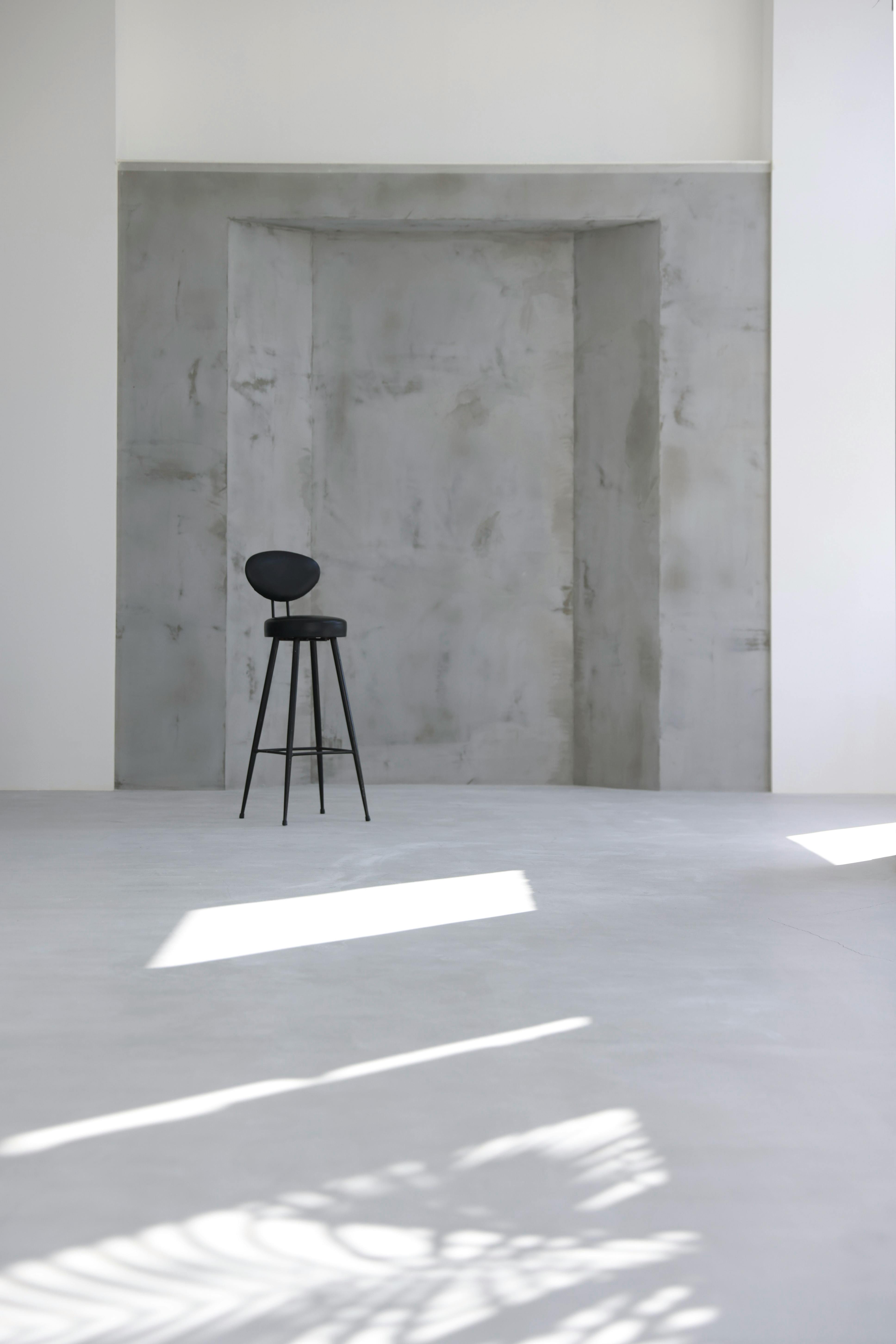 【門前仲町駅11分】撮影や展示会に適した白を基調とした一日中自然光が降り注ぐスタジオ