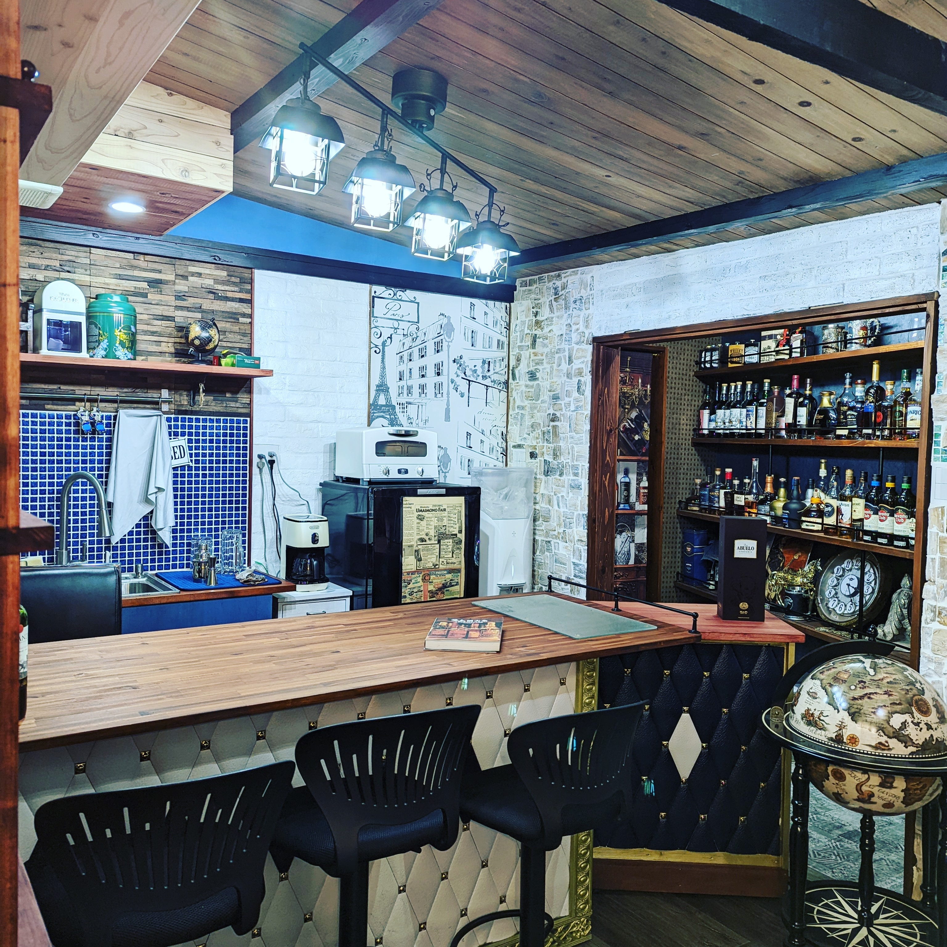 ミニバー　ラム酒棚