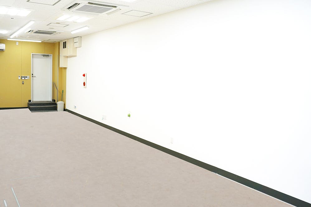 【大阪 天神橋筋商店街ど真ん中】 余裕の広さ!ポップアップストアやPRイベントに最適な天神橋筋商店街で随一の通行量を誇る5丁目イベントスペース