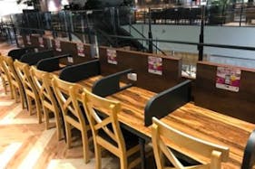 【イオンモール徳島】モール内広告 フードコートテーブルシール