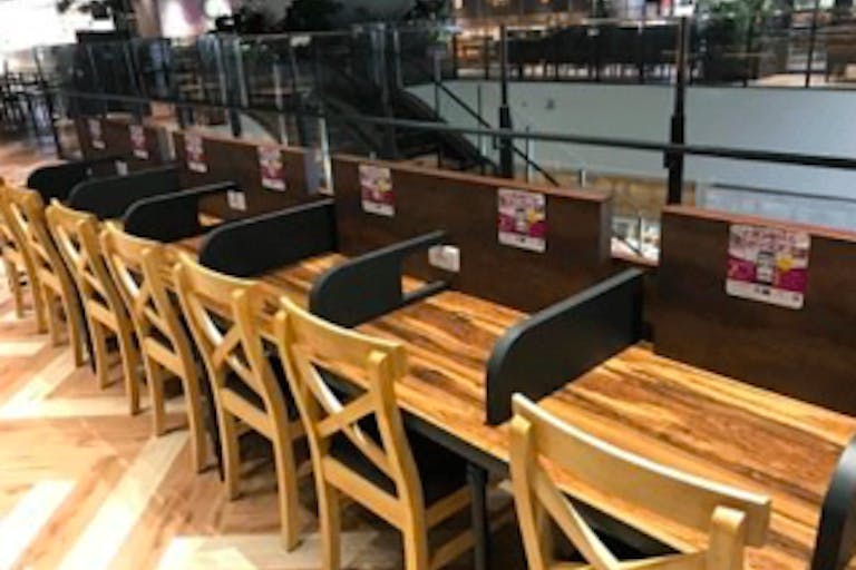 【イオンモール徳島】モール内広告 フードコートテーブルシールの画像1