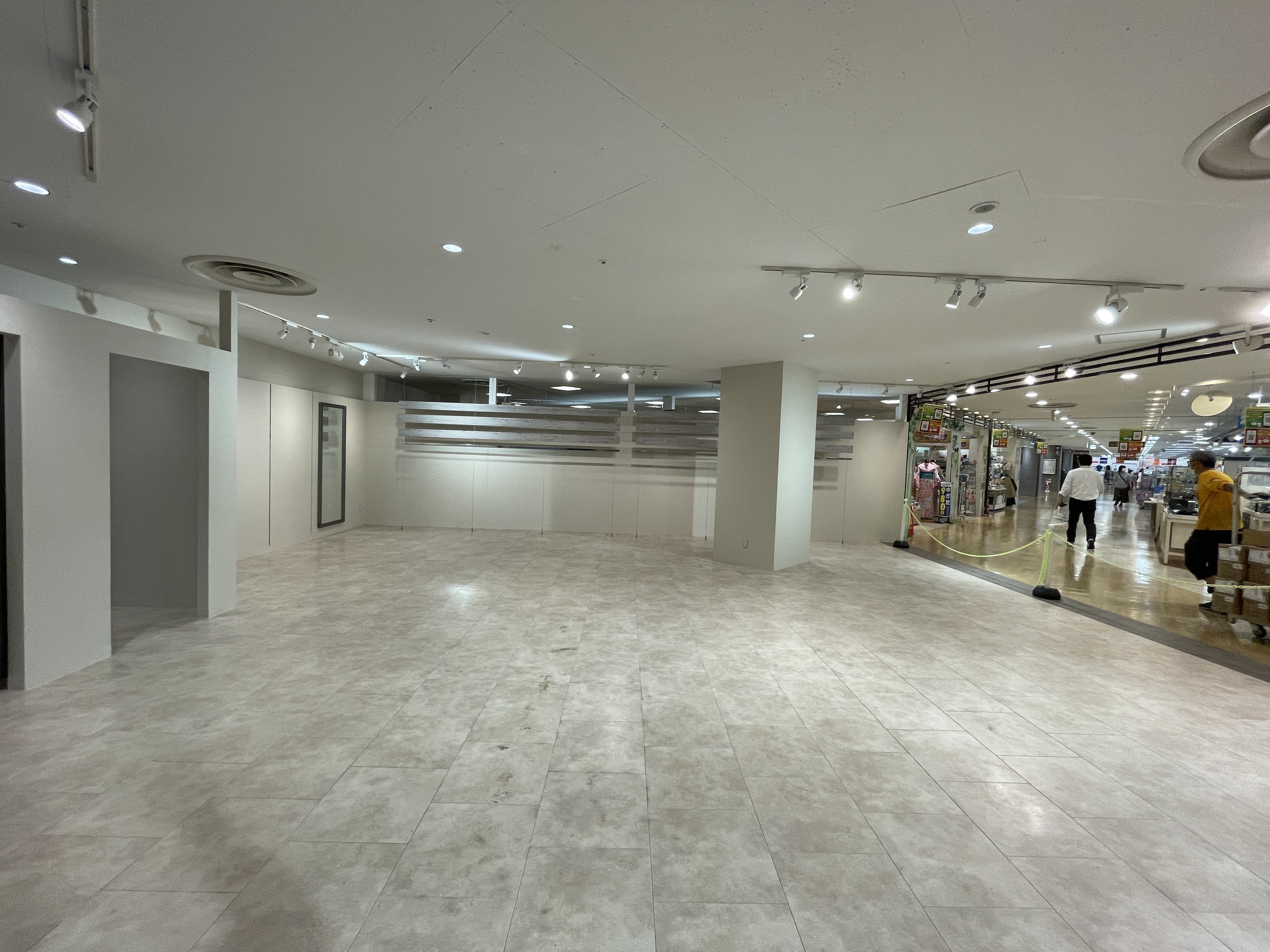【ショーサンプラザ】アパレル系のポップアップストアや展示会に最適な駅から直結の導入階の居抜きですぐに展開可能なイベントスペースの画像7