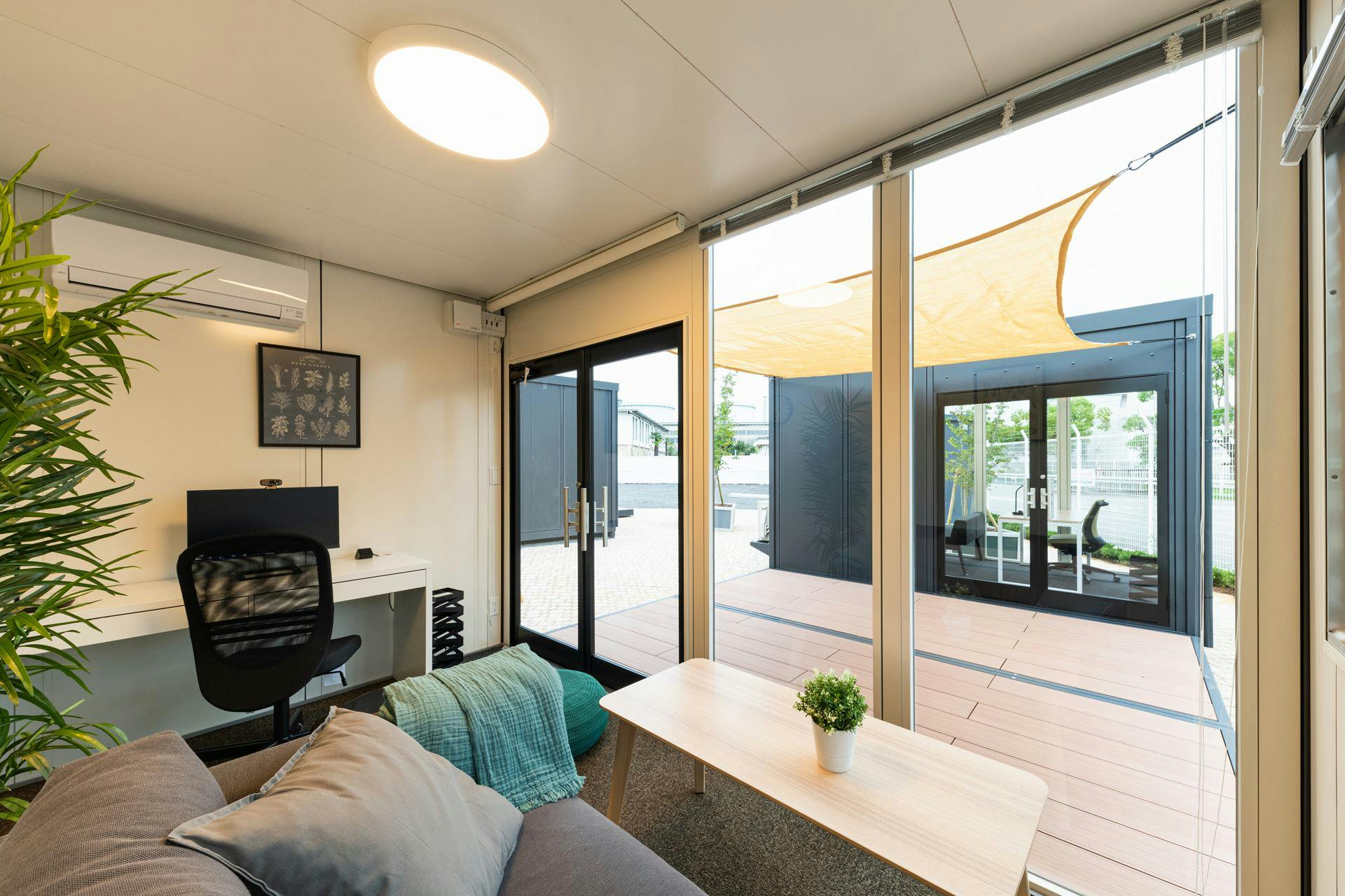 【愛媛県松山市】自主企画マルシェやワークショップに最適なお手頃価格のレンタルスペース「Living1」/敷地全体の貸切イベント開催も可能!