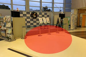 【そよら湘南茅ヶ崎】プロモーションや家族向けの催事に最適なショッピングモール2F入口近くのイベントスペース