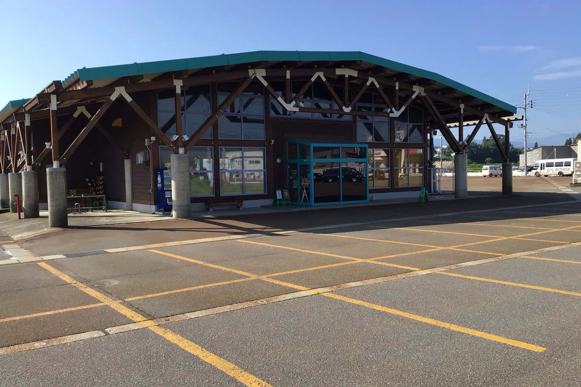 【ダイナム十日町店】キッチンカーやプロモーションイベントの開催に最適なアミューズメント施設のイベントスペース