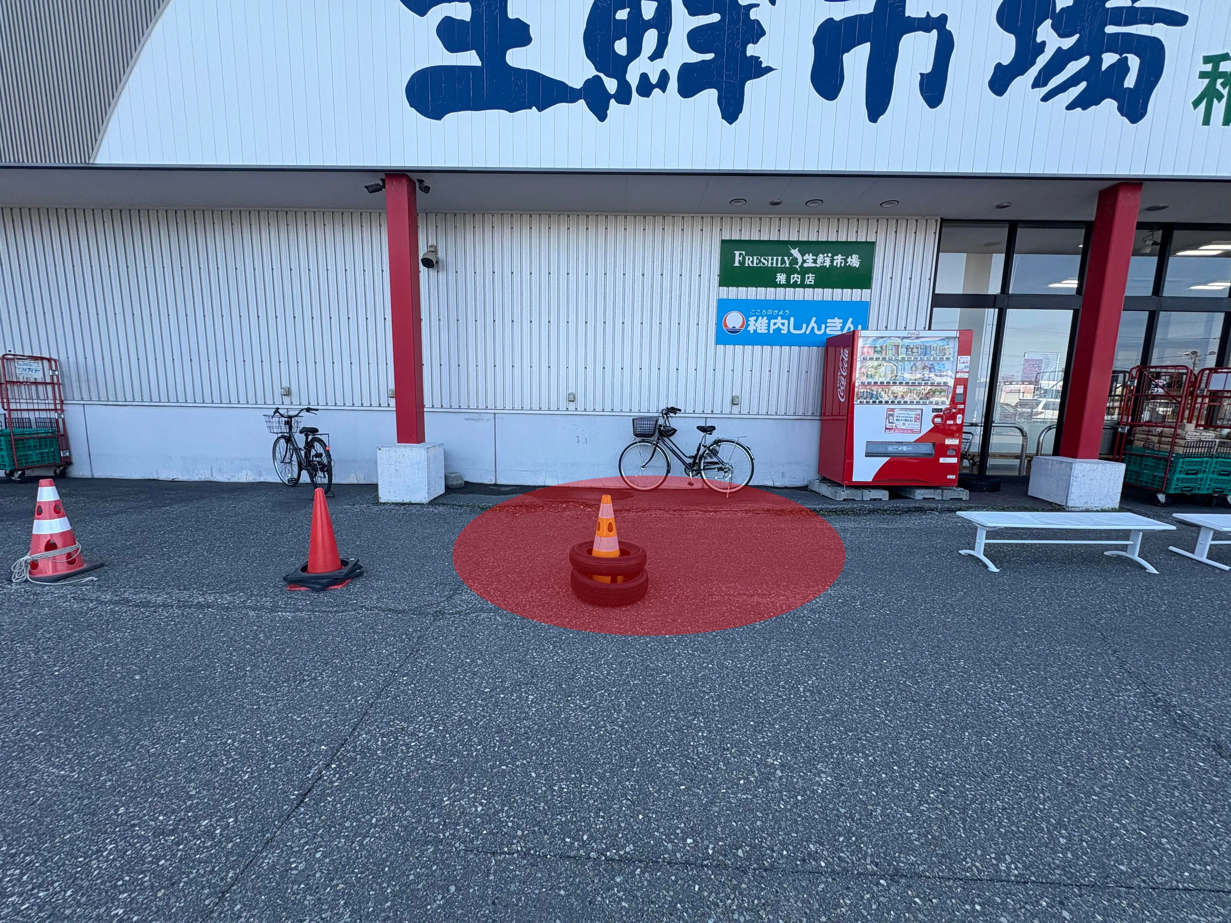 【フレッシュリ生鮮市場稚内店】キッチンカーや販促プロモーション等のイベントに適した入り口横の軒先スペース