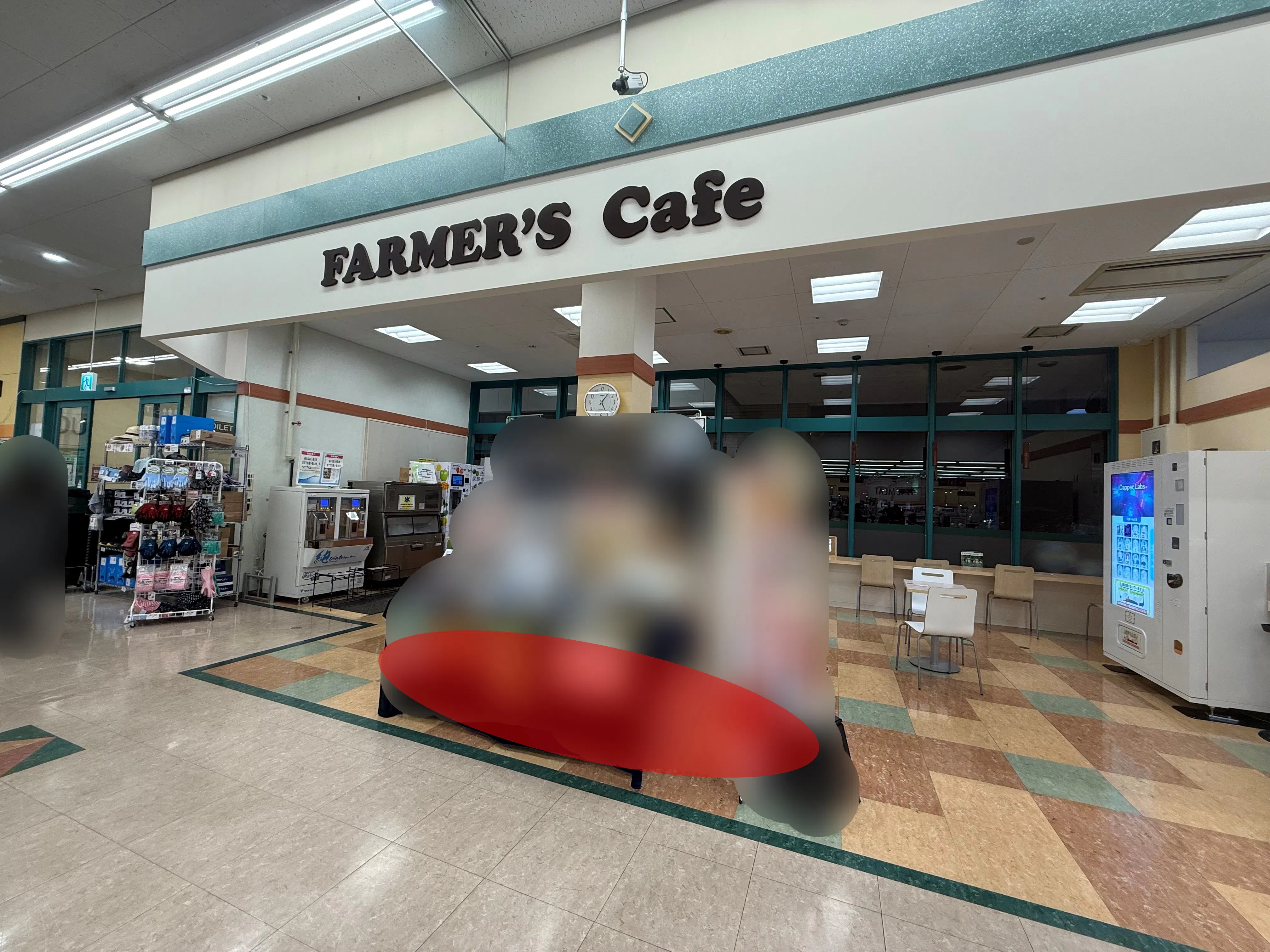 【JAファーマーズ安中店】 食物販やPRに活用可能な店内イートインスペース