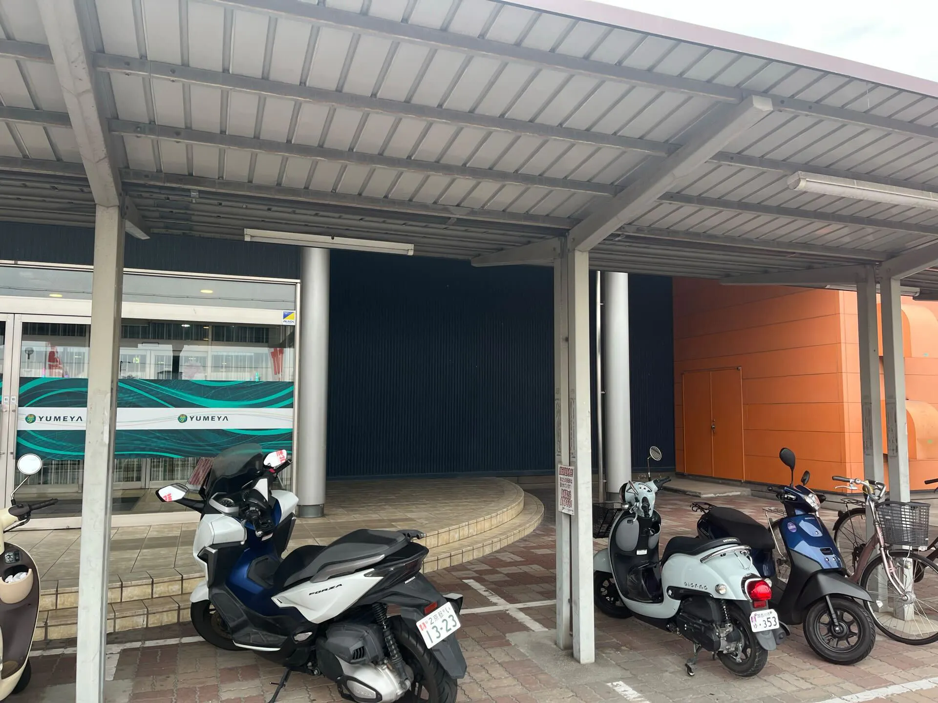 【夢屋各務原店】キッチンカーやプロモーション等に最適なアミューズメント施設のイベントスペース