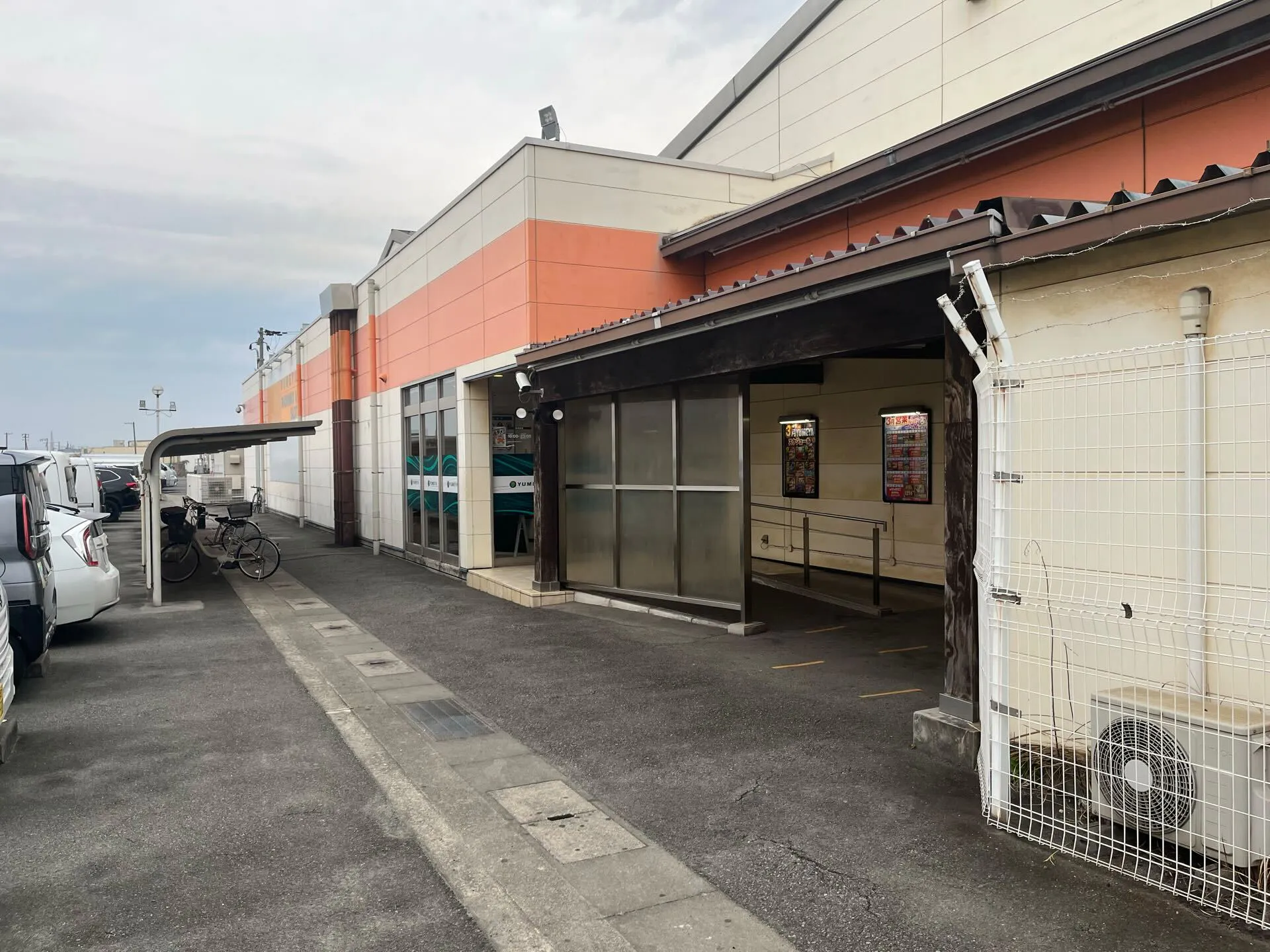 【夢屋各務原店】キッチンカーやプロモーション等に最適なアミューズメント施設のイベントスペース