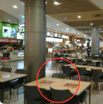 【イオンモール堺鉄砲町】モール内広告 フードコートステッカーの画像