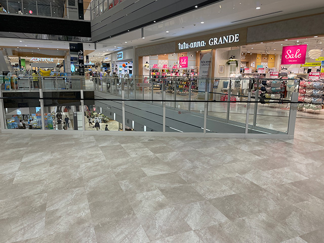 【イオンモール川口】2F ウエストブリッジ右