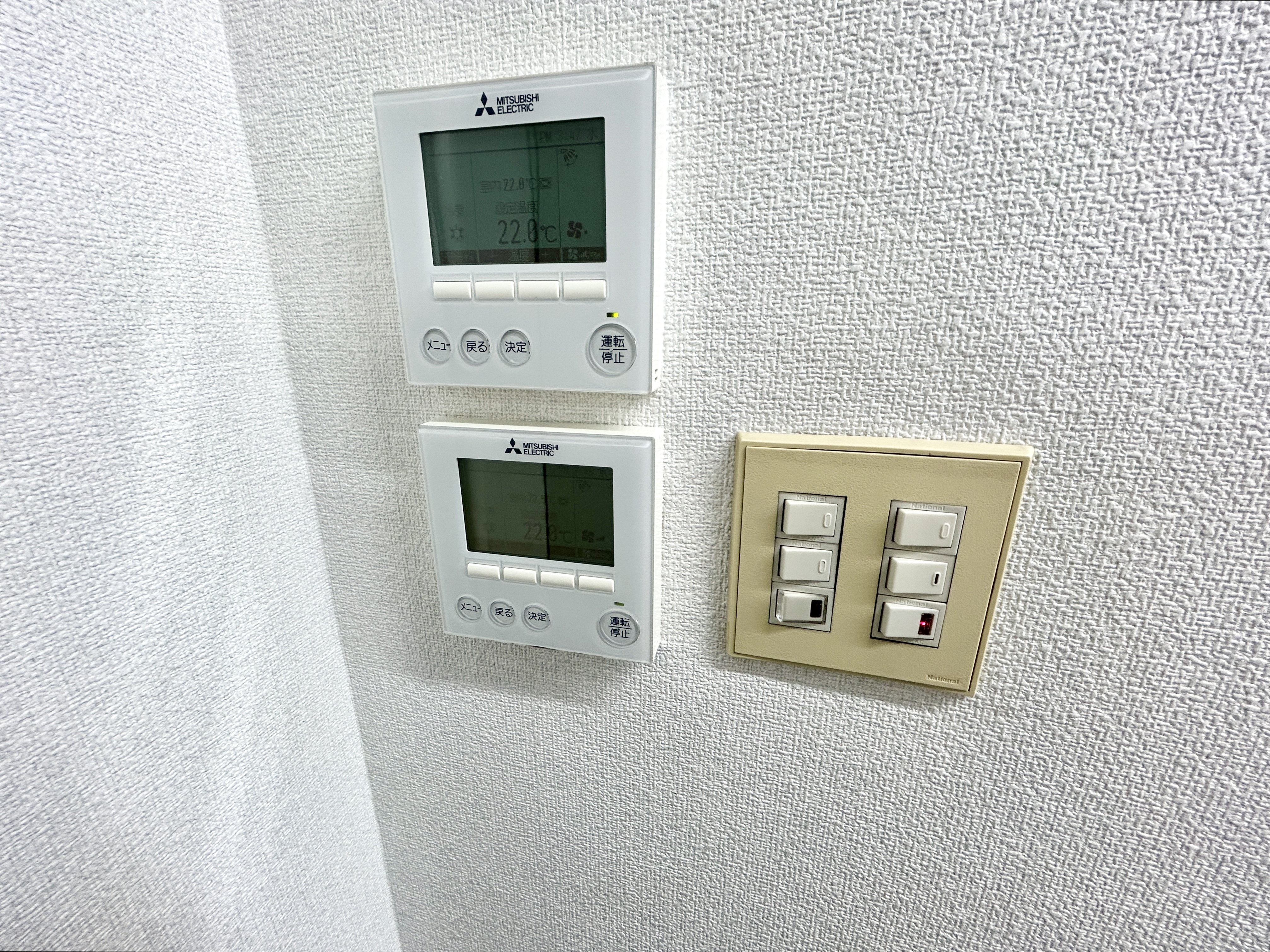 【TIME SHARING 渋谷｜渋谷駅1分】レベーターホール電気と空調のスイッチがございます。