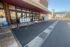 【フレスタ波出石店】キッチンカーや物販に利用可能な駐車場スペース