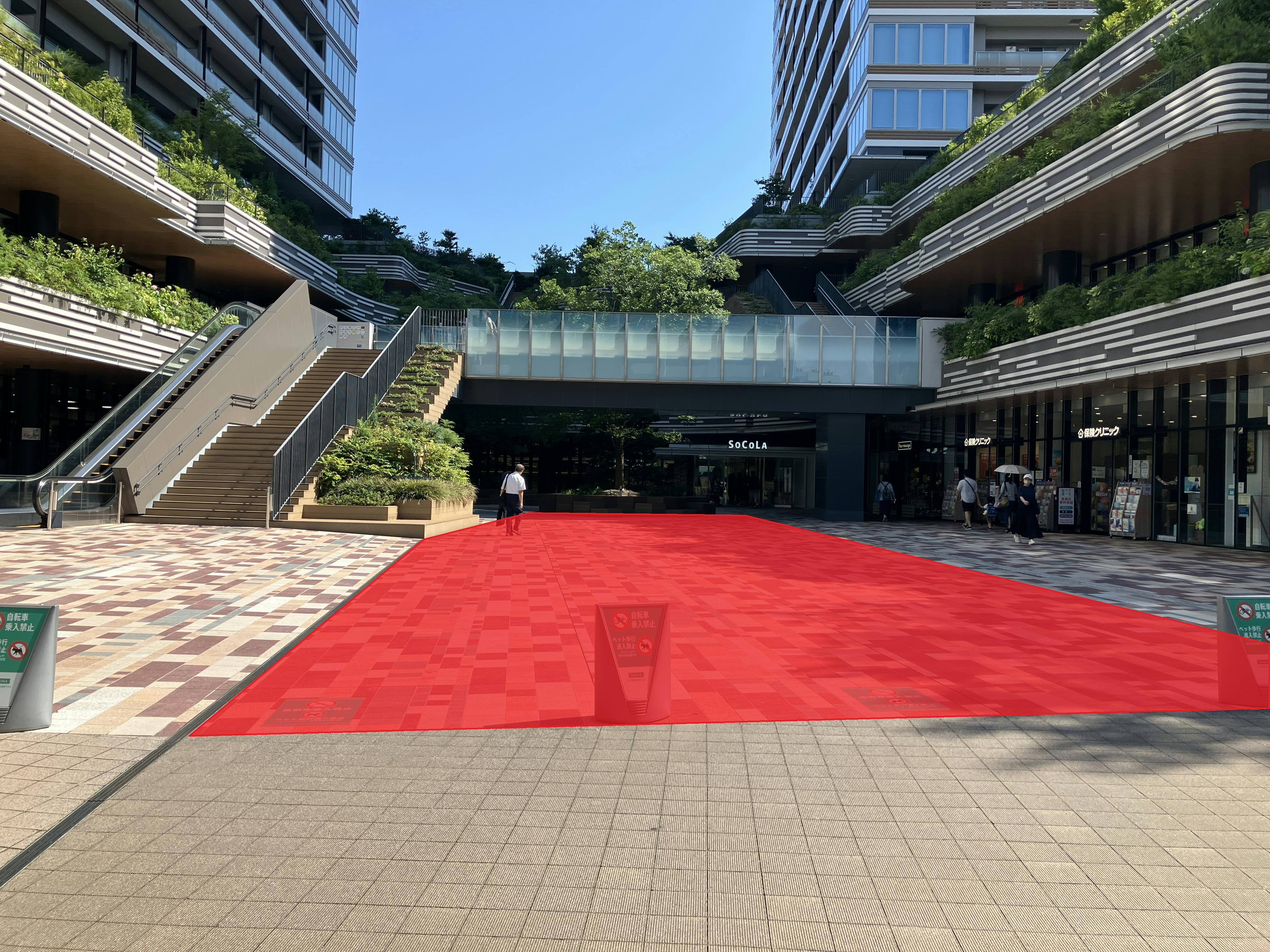 【SOCOLA武蔵小金井クロス】1階クロスコート広場 大型イベント・キッチンカー出店に最適な屋外催事イベントスペースの画像