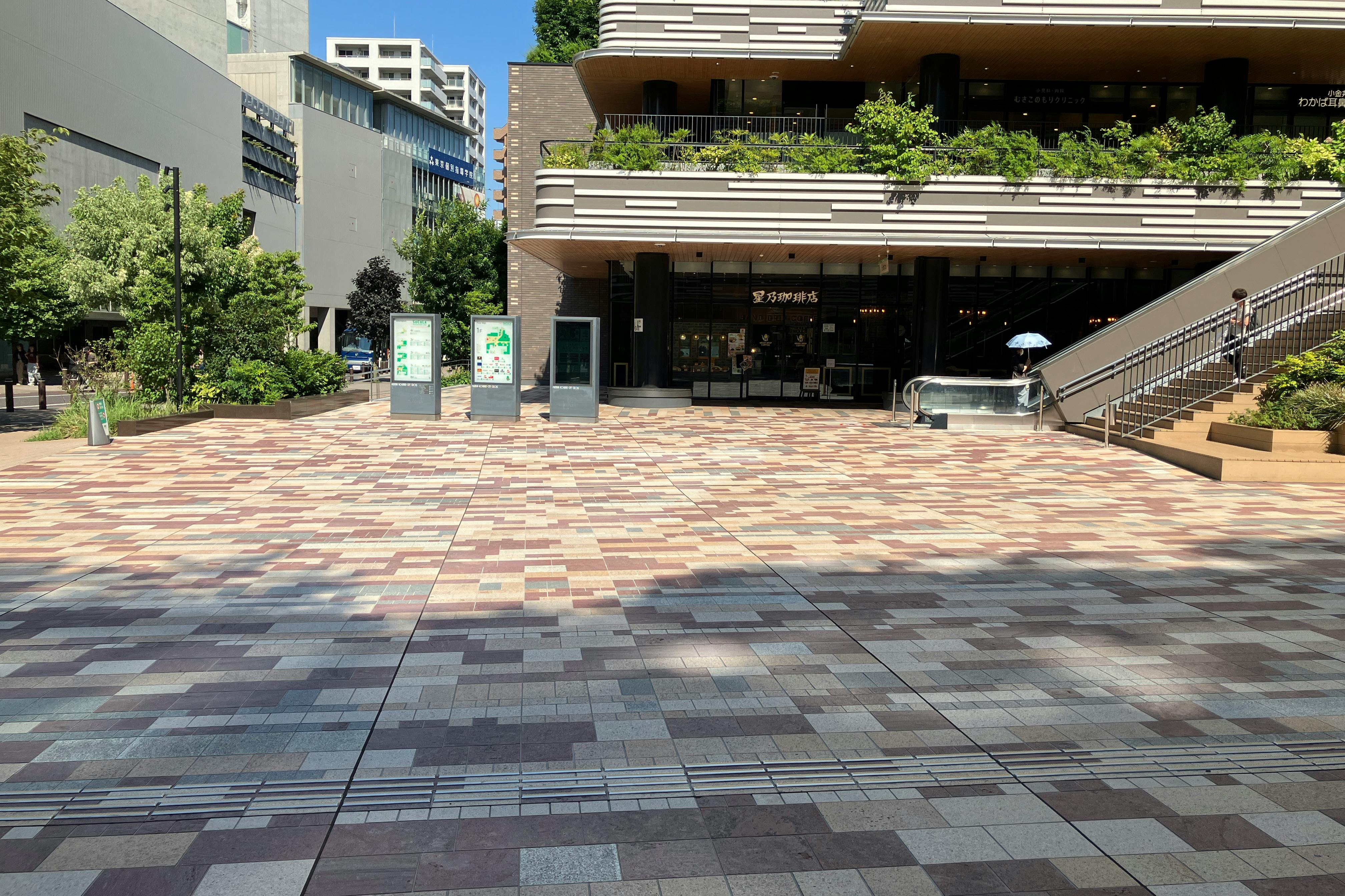 【SOCOLA武蔵小金井クロス】1階クロスコート広場 大型イベント・キッチンカー出店に最適な屋外催事イベントスペース