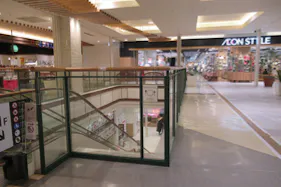 【イオンモール秋田】1F オアシス前