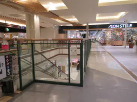 【イオンモール秋田】1F オアシス前の画像