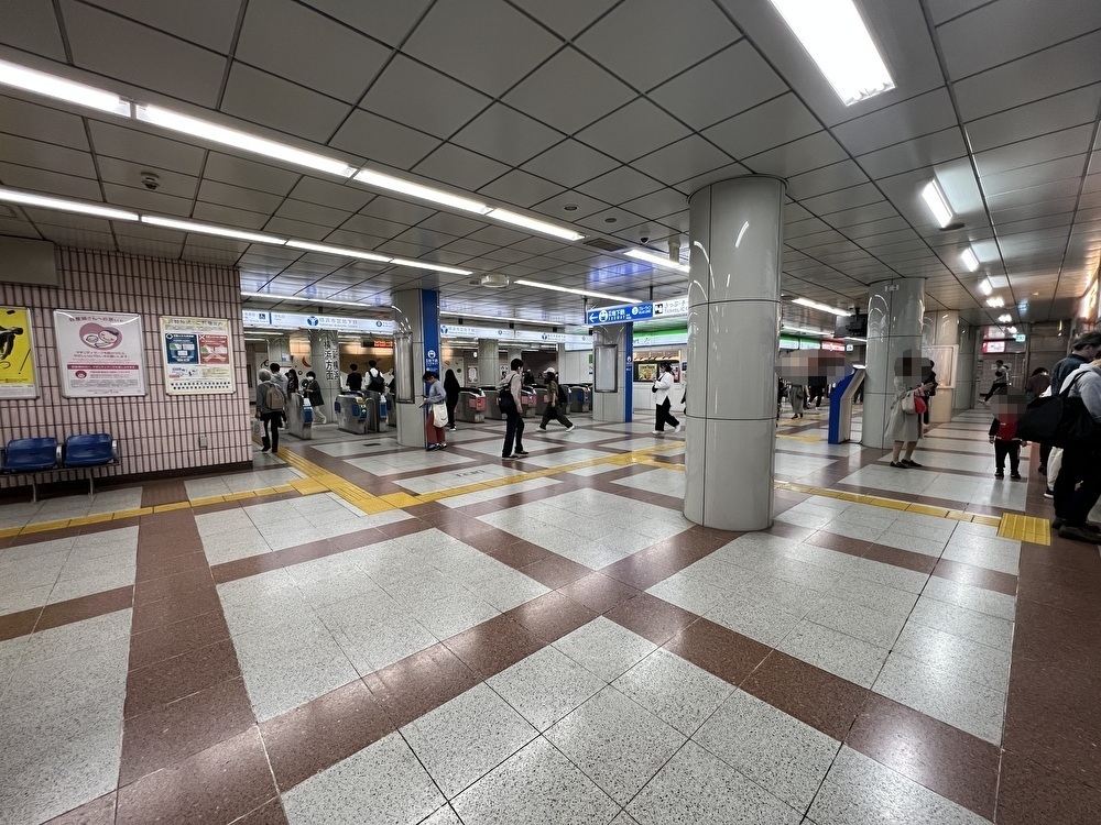 【横浜市営地下鉄ブルーラインあざみ野駅】各種プロモーションに最適な駅ナカの券売機横スペースの画像11