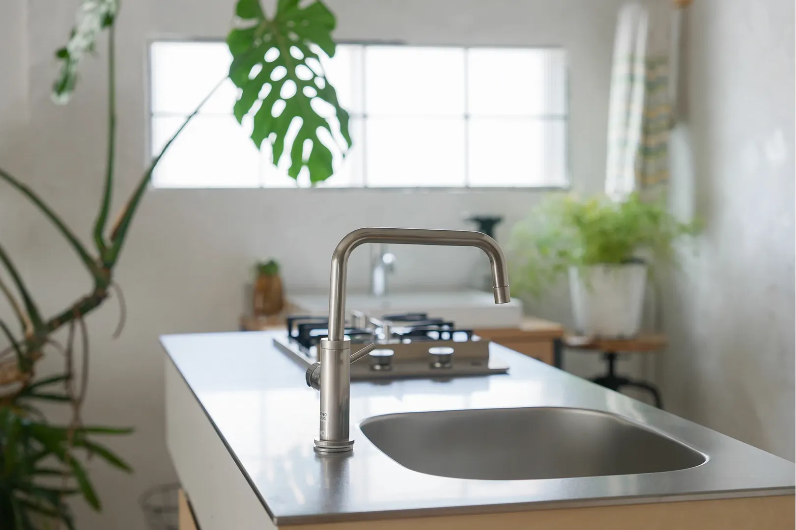 【神泉駅8分】ポートレートや動画撮影、物撮り等の各種撮影会に最適なハウススタジオ