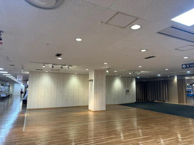 【イオンマリンピアショッピングセンター本館】各種プロモーションや物販、食物販のポップアップストアに最適な4F催事場のイベントスペース