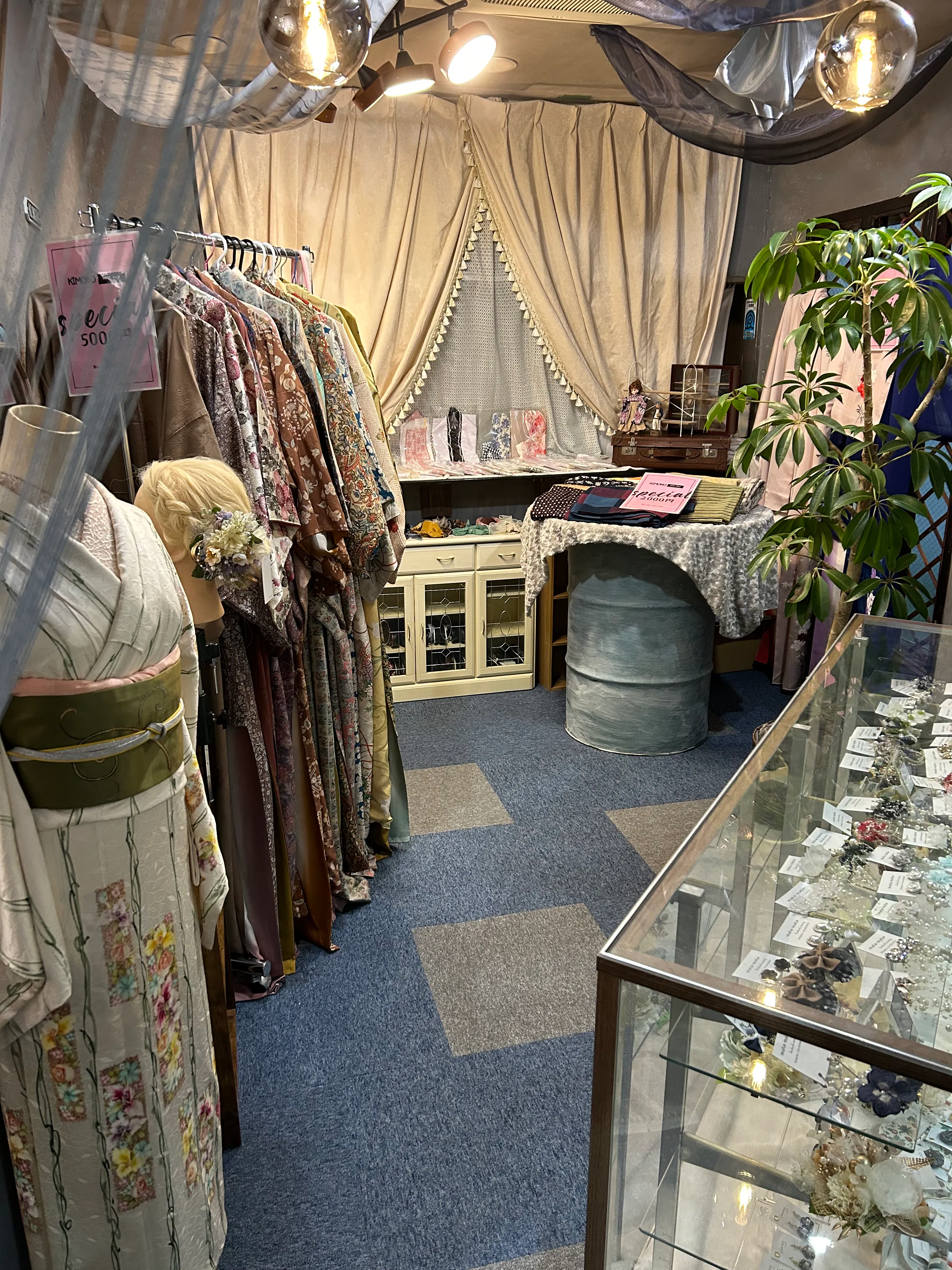 【京都河原町駅1分】新京極アーケード内の路面ポップアップスペース