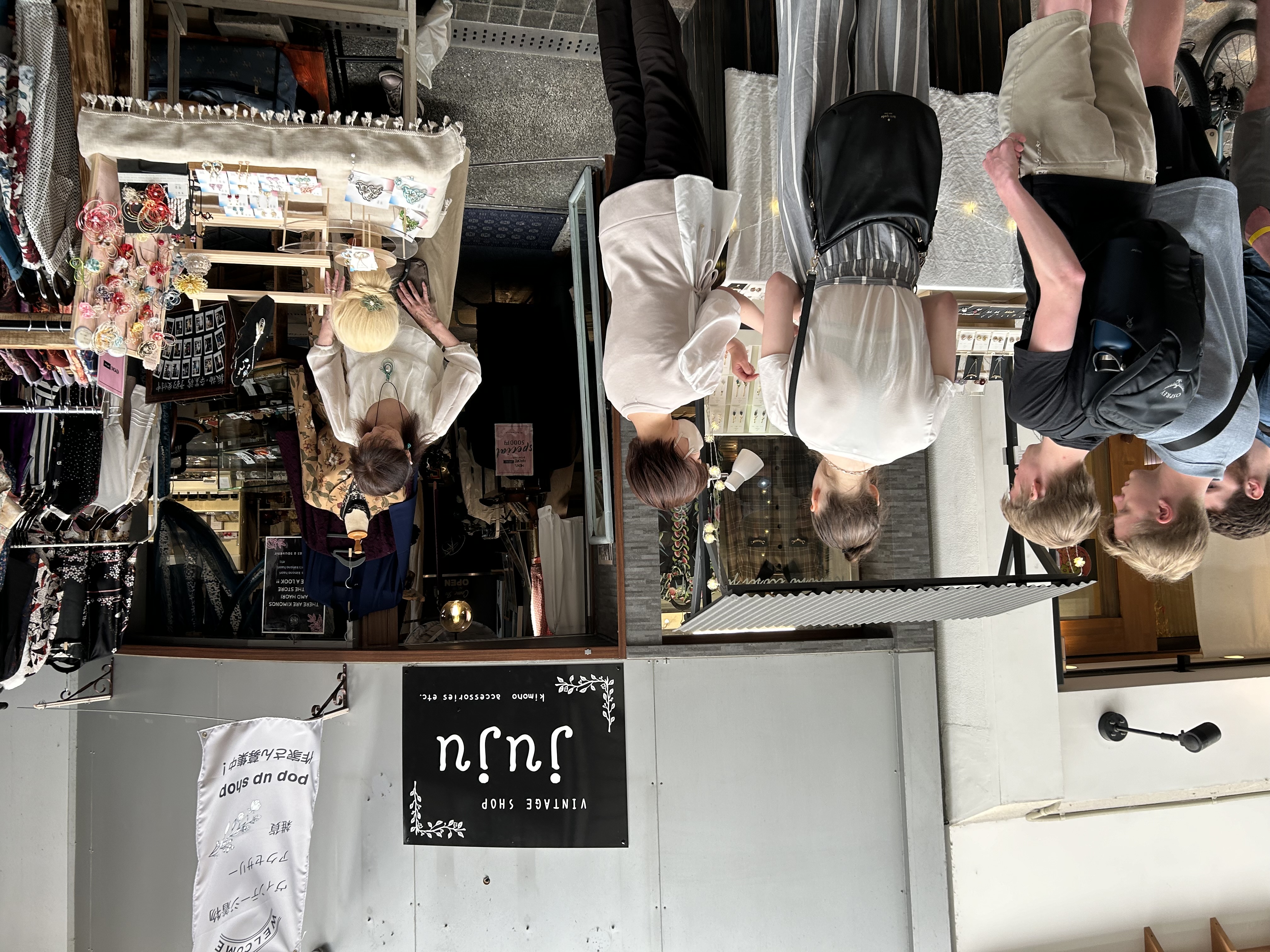 【京都河原町駅1分】新京極アーケード内の路面ポップアップスペース