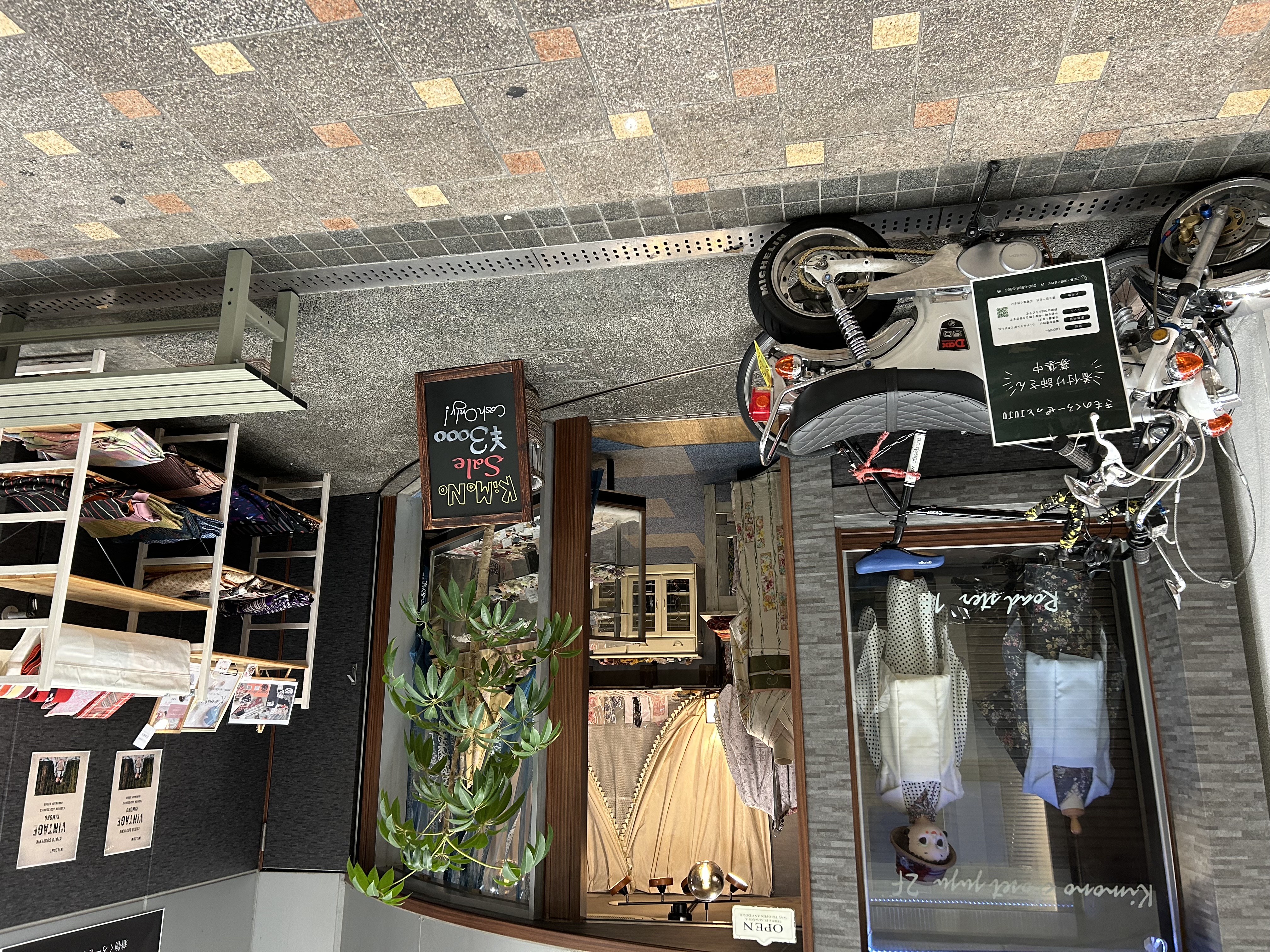 【京都河原町駅1分】新京極アーケード内の路面ポップアップスペース