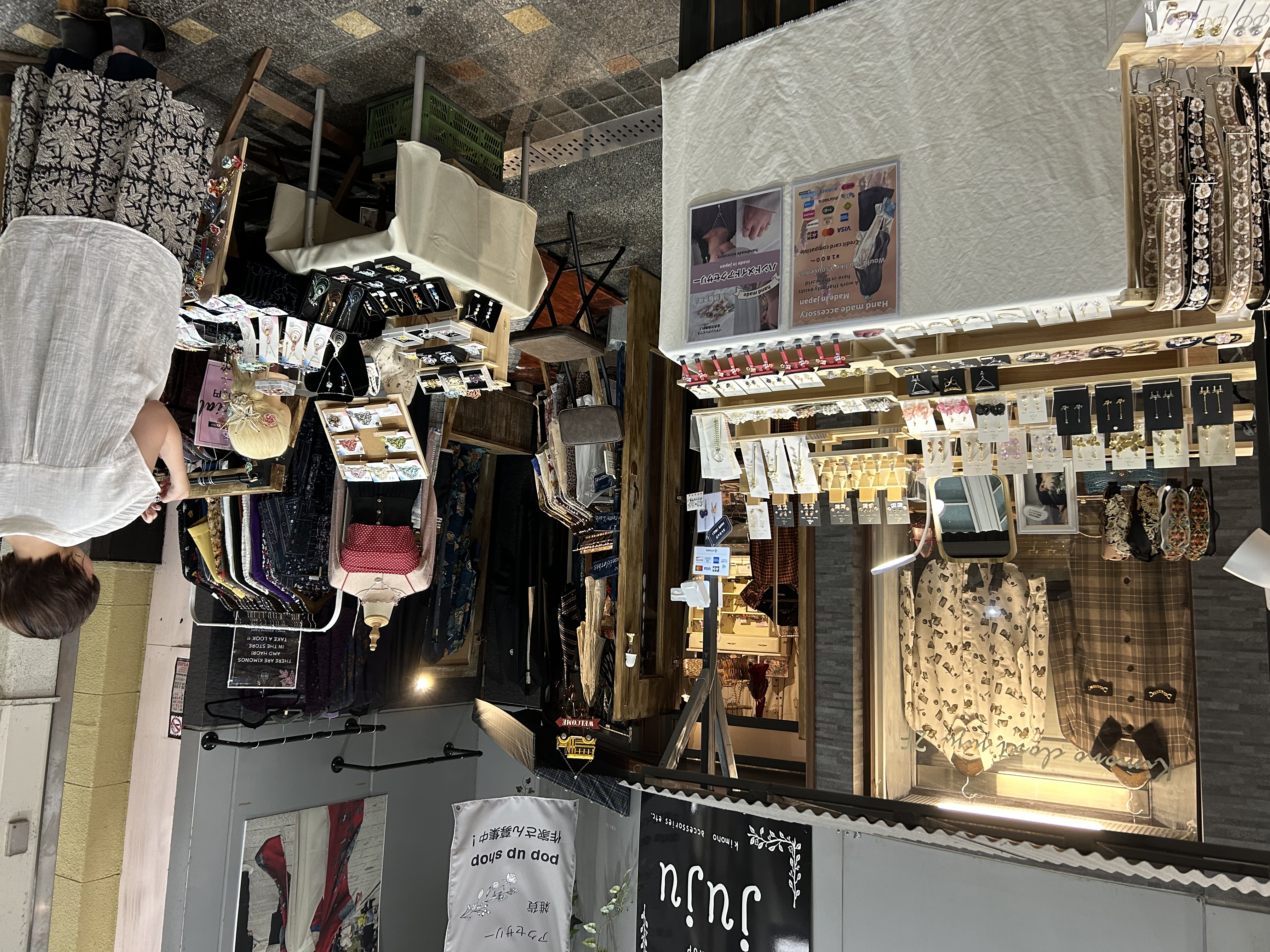 【京都河原町駅1分】新京極アーケード内の路面ポップアップスペース