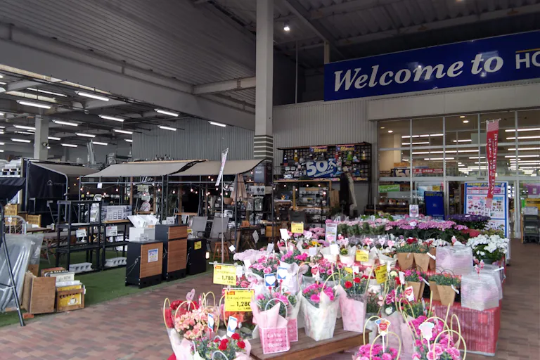 【ホームワイドプラス賀来店(大分県)】外売場 エントランス 催事スペースの画像7