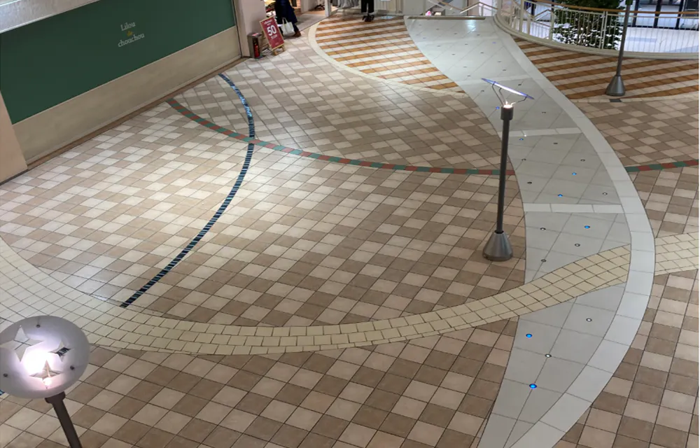 【ステラタウン】2階センターコート