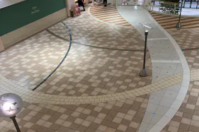【ステラタウン】2階センターコート