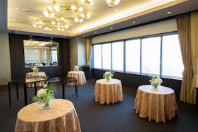 【薬院大通駅(動植物園口)3分】セミナーや展示会に活用可能な高級感溢れるイベントスペース