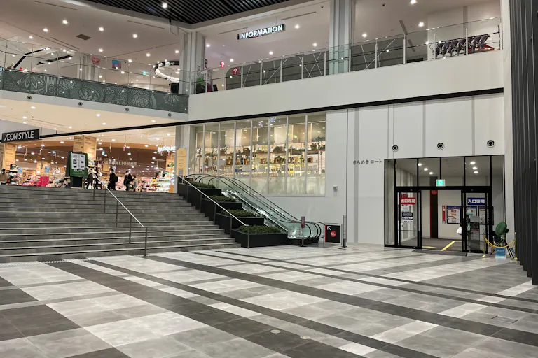 【イオンモール松本】晴庭1F きらめきコートの画像1