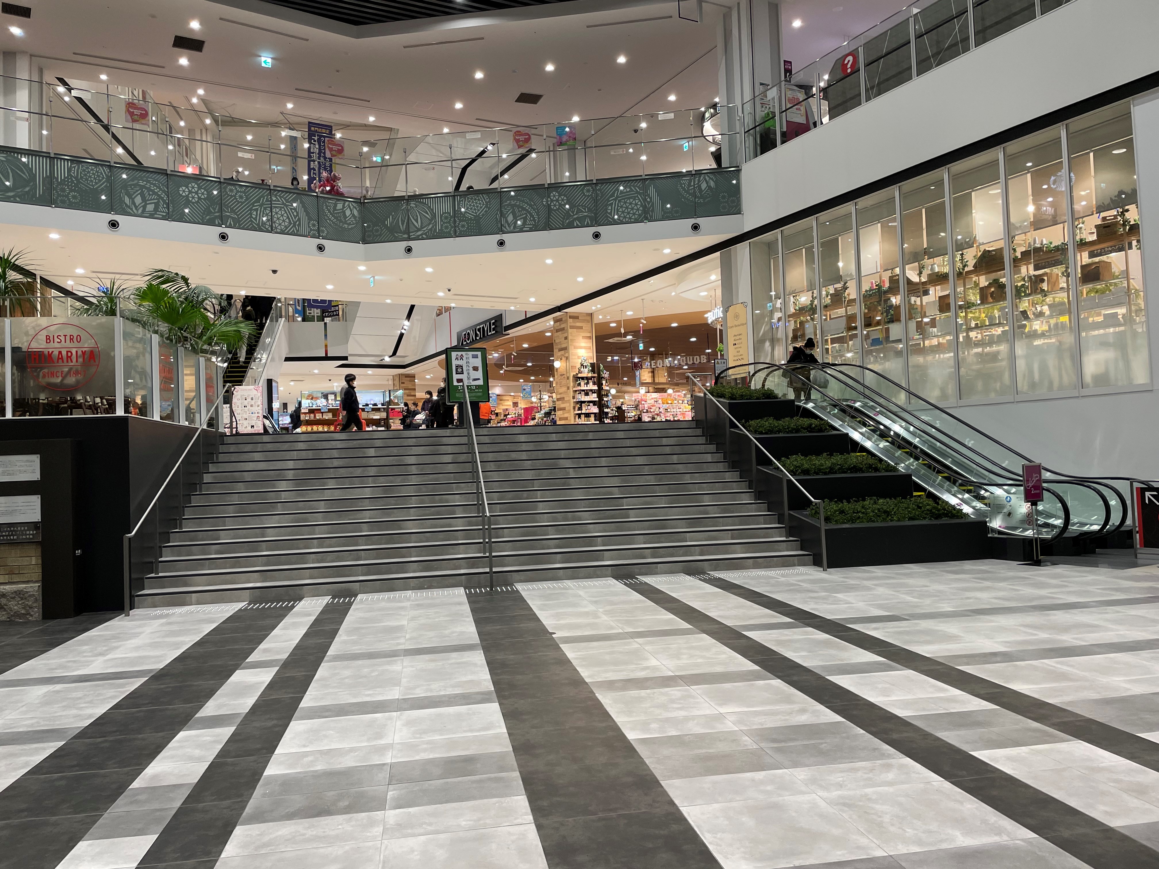 【イオンモール松本】晴庭1F きらめきコート