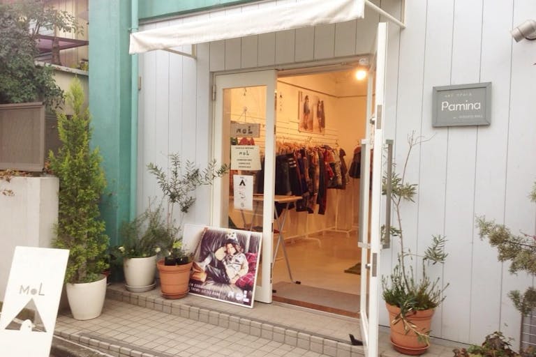 【表参道駅5分】展示会に最適な表参道ヒルズ裏にあるアートスペースの画像1