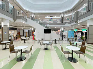 【イオンモール三光】1F セントラルコート