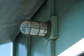 【池ノ上駅6分】撮影に適した光と影・素材が特徴的な自宅兼スタジオ