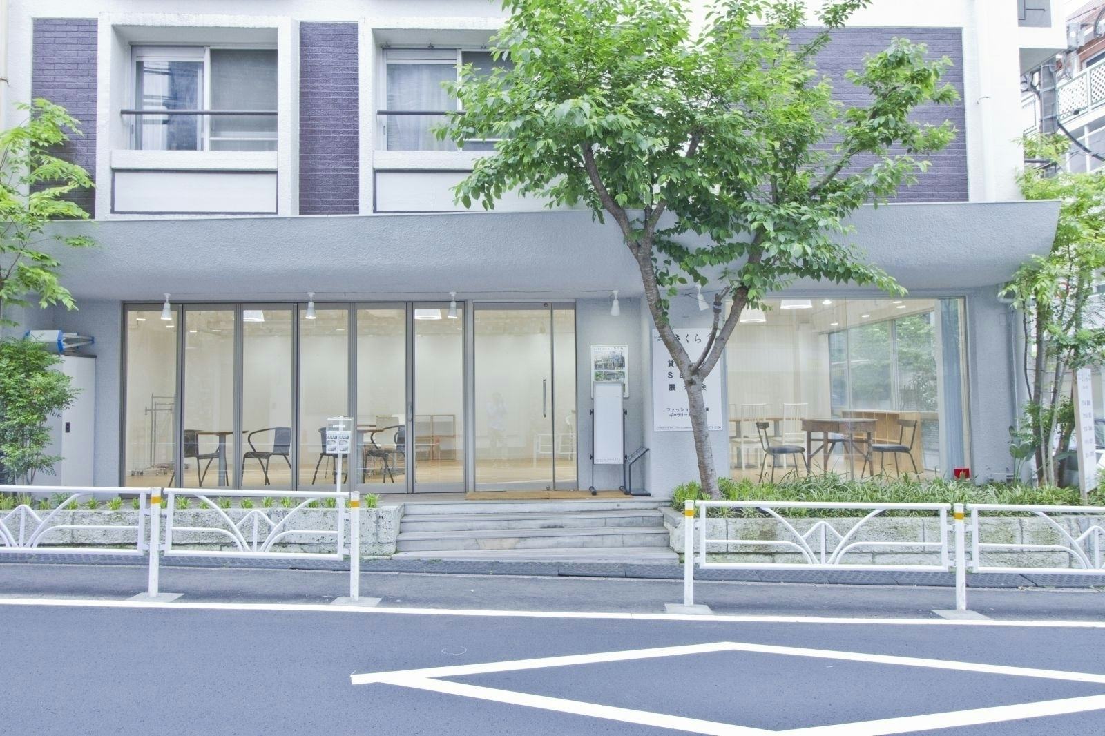 【千駄ヶ谷駅5分】大きなガラス窓があり視認性の高い開放的なレンタルスペース