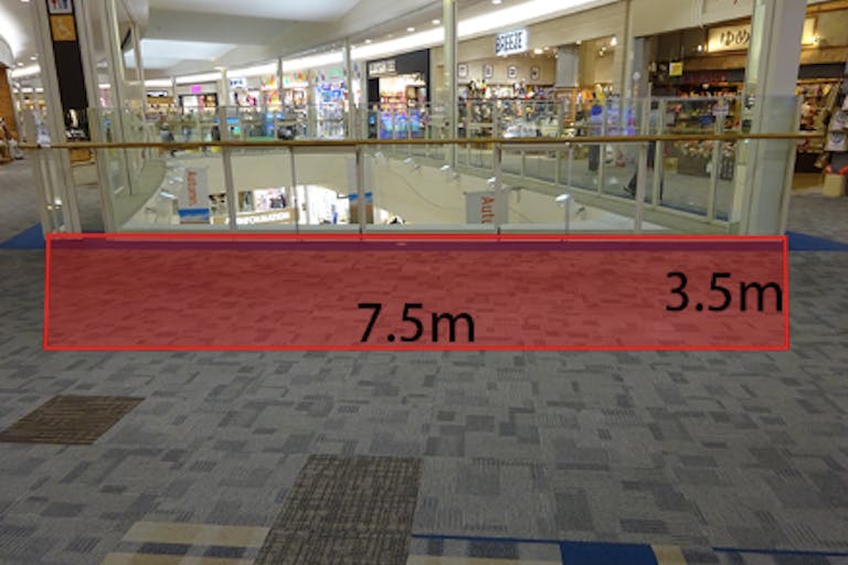 【イオンモール神戸北】3F くすのきブリッ(サンマルク前)※ベンチ無の画像1